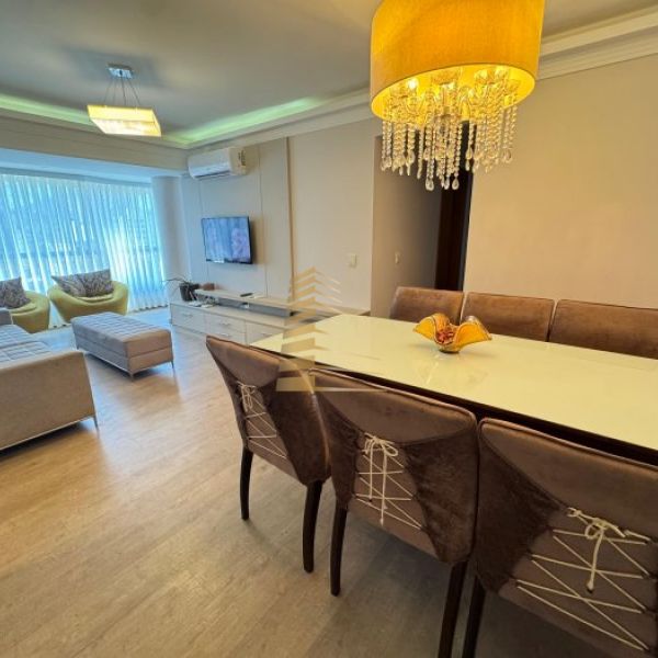 Apartamento temporada 3 quartos ? Meia Praia