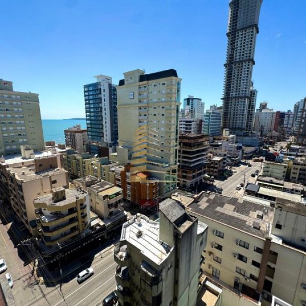Apartamento temporada 3 quartos ? Meia Praia