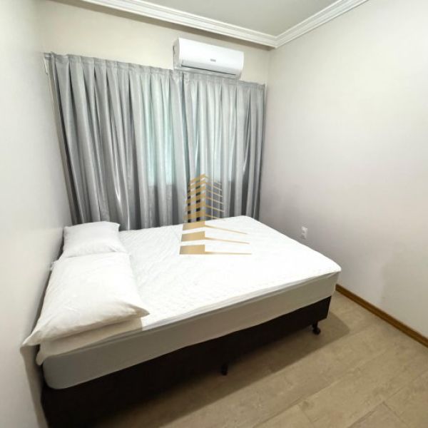 Apartamento temporada 3 quartos ? Meia Praia