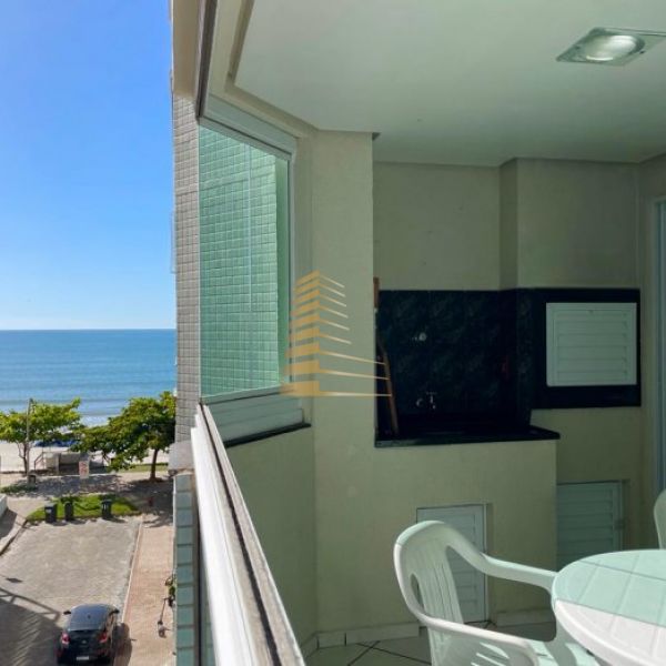 P� na areia aluguel ver�o 3 quartos Meia Praia