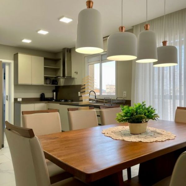 Apartamento ver�o 3 su�tes quadra mar em Meia prai