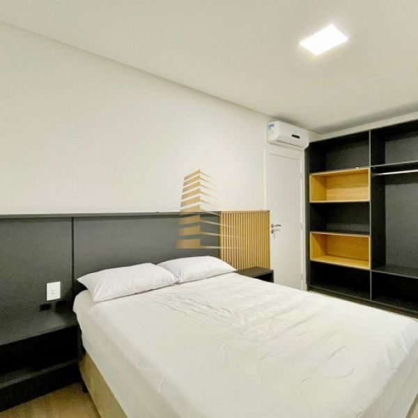Luxuoso apartamento ver�o Quadra mar Meia Praia 