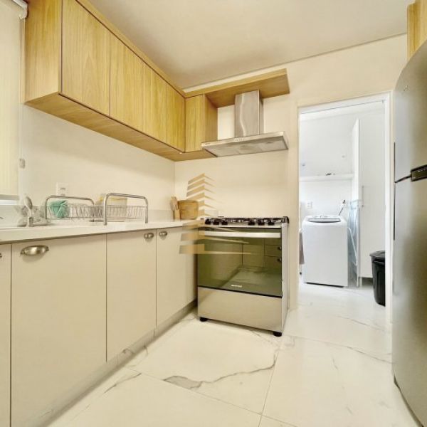 Luxuoso apartamento ver�o Quadra mar Meia Praia 