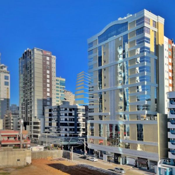 Luxuoso apartamento ver�o Quadra mar Meia Praia 