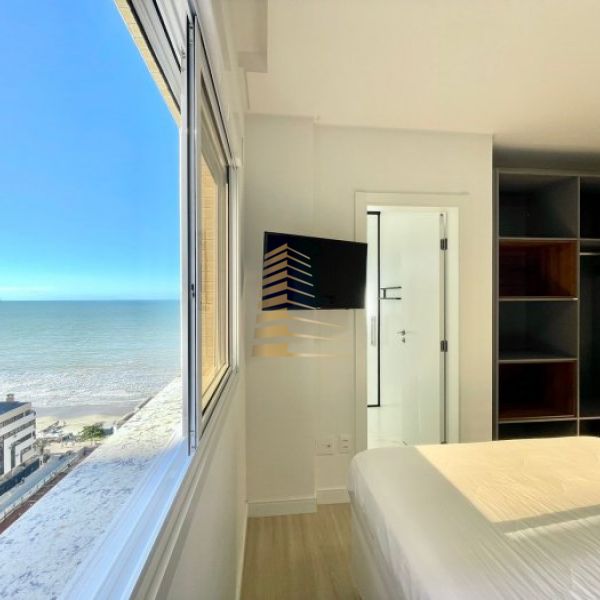 Luxuoso apartamento ver�o Quadra mar Meia Praia 