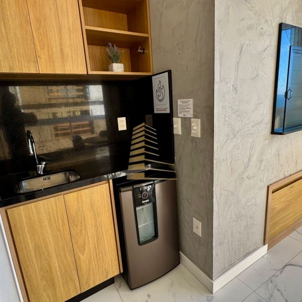 Luxuoso apartamento ver�o Quadra mar Meia Praia 