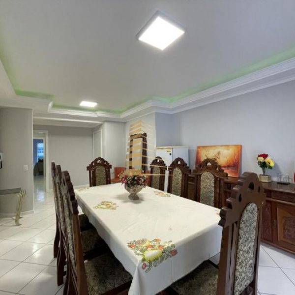 Apartamento com piscina privativa e 3 dormit�rios!