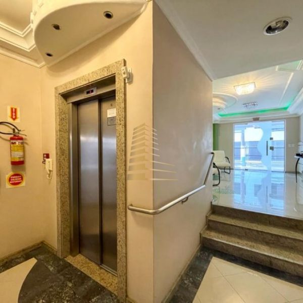 Apartamento com piscina privativa e 3 dormit�rios!