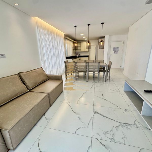 Aluguel ver�o quadra mar 3 su�tes Meia Praia