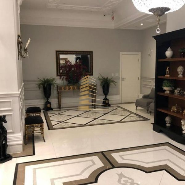 Apartamento na regi�o central da Meia Praia