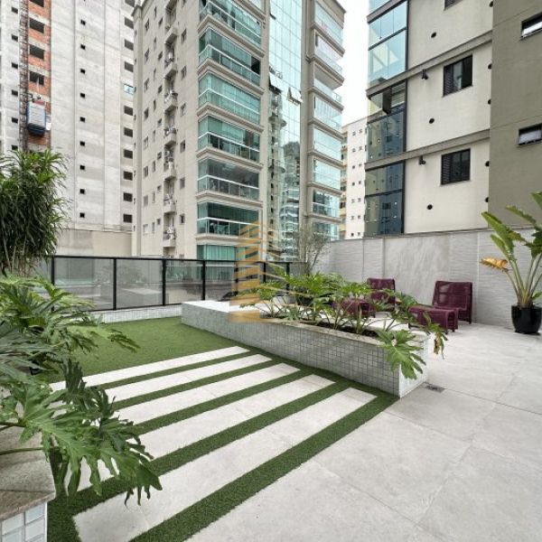 Apartamento novo na Meia Praia - Itapema SC