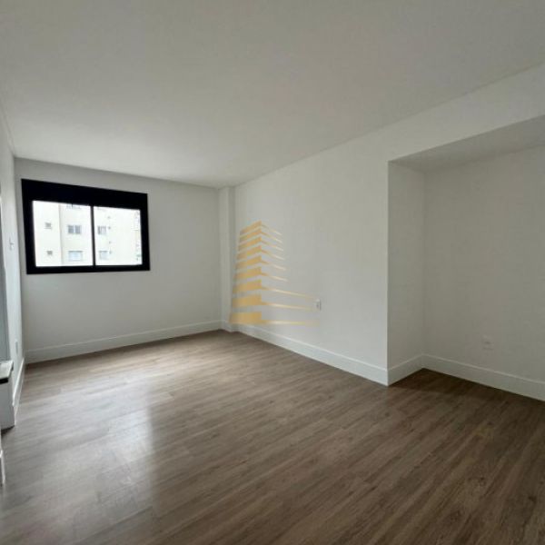 Apartamento novo na Meia Praia - Itapema SC