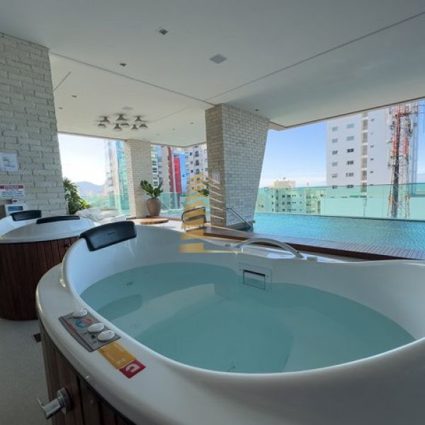 EXCELENTE APARTAMENTO COM 04 SU�TES