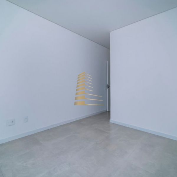 EXCELENTE APTO DUPLEX EM MARISCAL