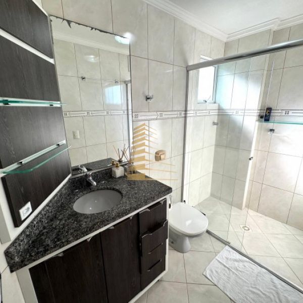 APARTAMENTO FRENTE MAR - MEIA PRAIA 