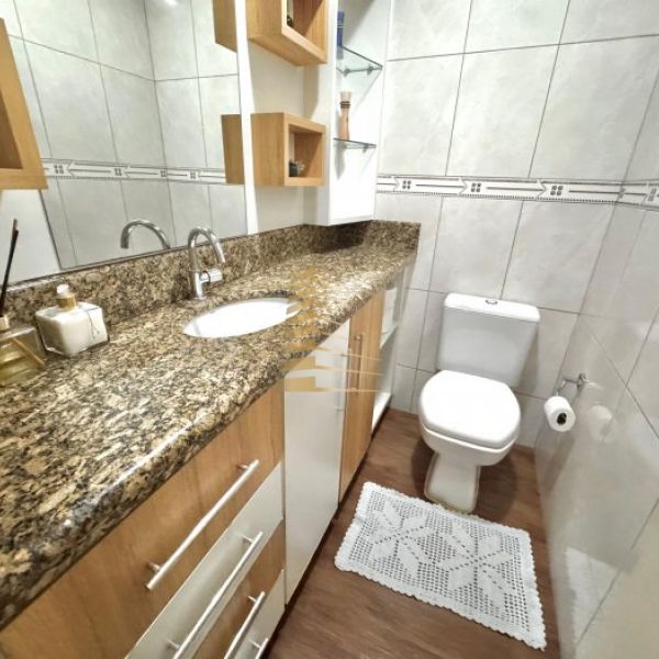 APARTAMENTO FRENTE MAR - MEIA PRAIA 