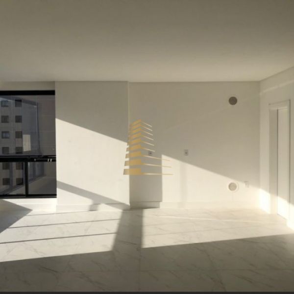 APARTAMENTO NOVO - 3 SU�TES EM MEIA PRAIA