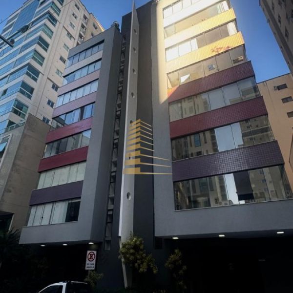 APARTAMENTO 03 DORMIT�RIOS, PR�XIMO DO MC DONALD S