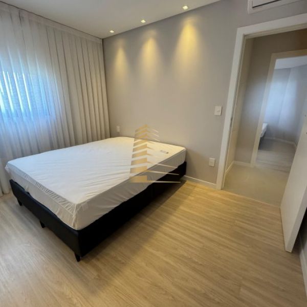 EXCELENTE 02 SUITES, 02 VAGAS - VISTA FRONTAL MAR