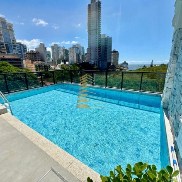 EXCELENTE 02 SUITES, 02 VAGAS - VISTA FRONTAL MAR