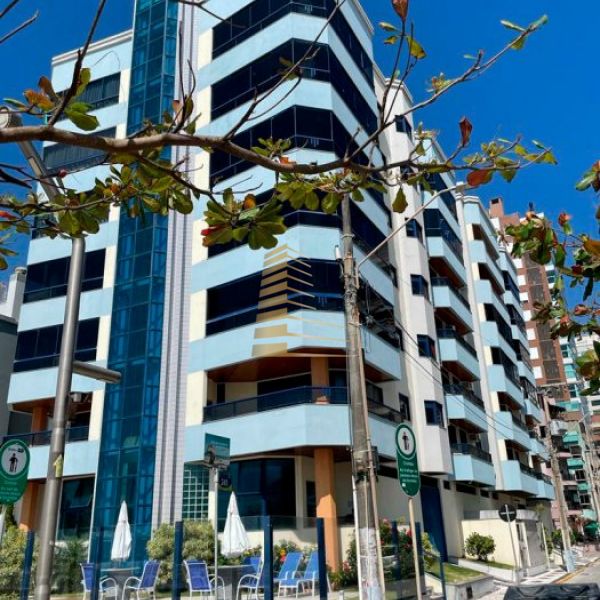 EDIFICIO FRENTE MAR - APARTAMENTO  LATERAL 