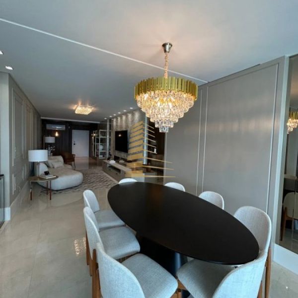 LUXO FRENTE AO MAR - 04 SU�TES