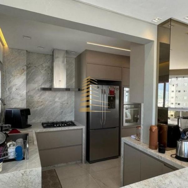 APARTAMENTO 4 SU�TES - 188m� - FRENTE SUL