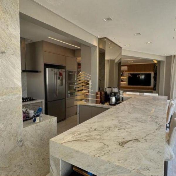 APARTAMENTO 4 SU�TES - 188m� - FRENTE SUL