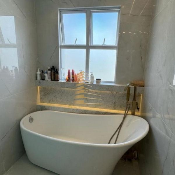 APARTAMENTO 4 SU�TES - 188m� - FRENTE SUL