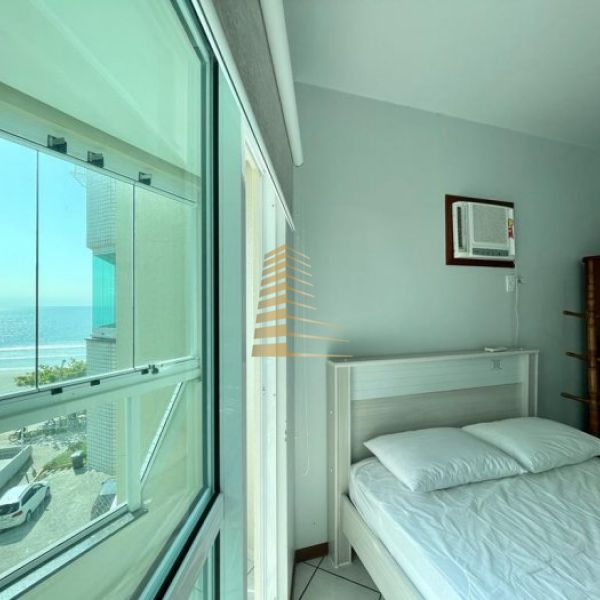 Apto vista mar com 03 dormit�rios!