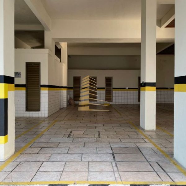 Aluguel ver�o 4 quartos Quadra Mar em Meia Praia