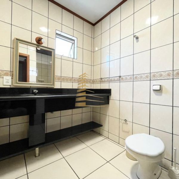 Aluguel ver�o 4 quartos Quadra Mar em Meia Praia