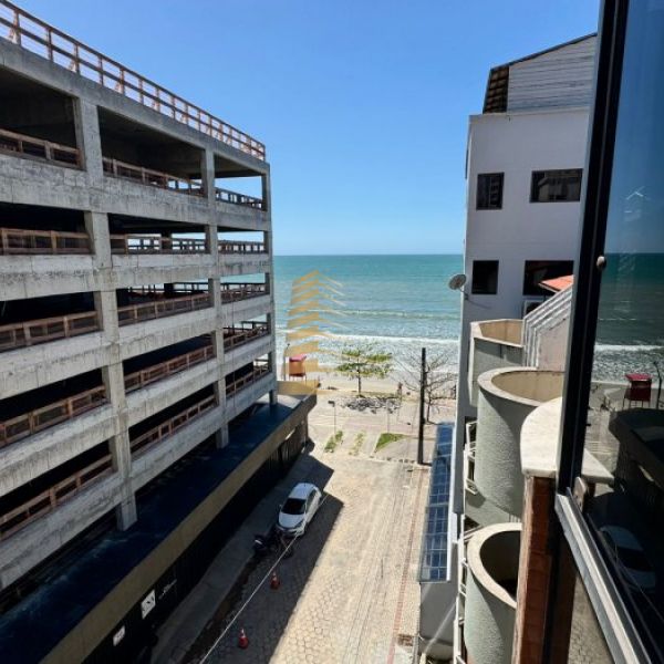 Aluguel ver�o 4 quartos Quadra Mar em Meia Praia