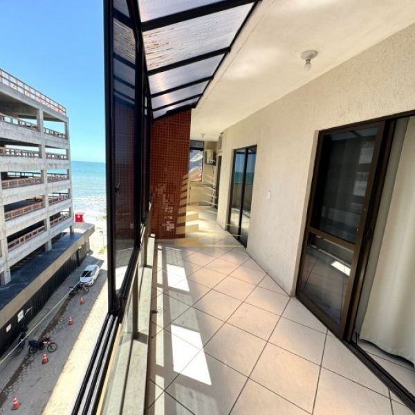 Aluguel ver�o 4 quartos Quadra Mar em Meia Praia
