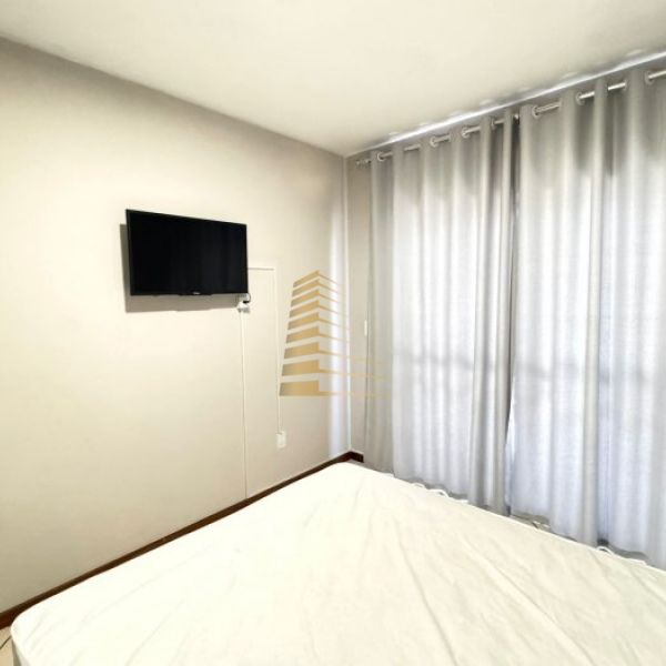 Aluguel ver�o 4 quartos Quadra Mar em Meia Praia