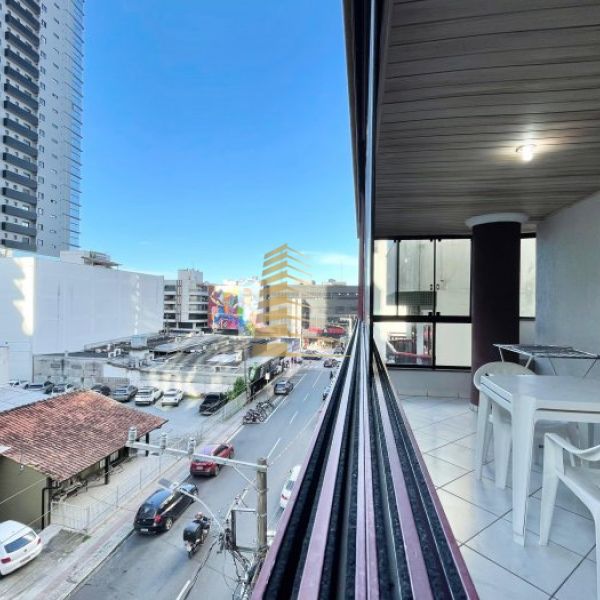Apartamento 3 quartos Meia Praia (Temporada)
