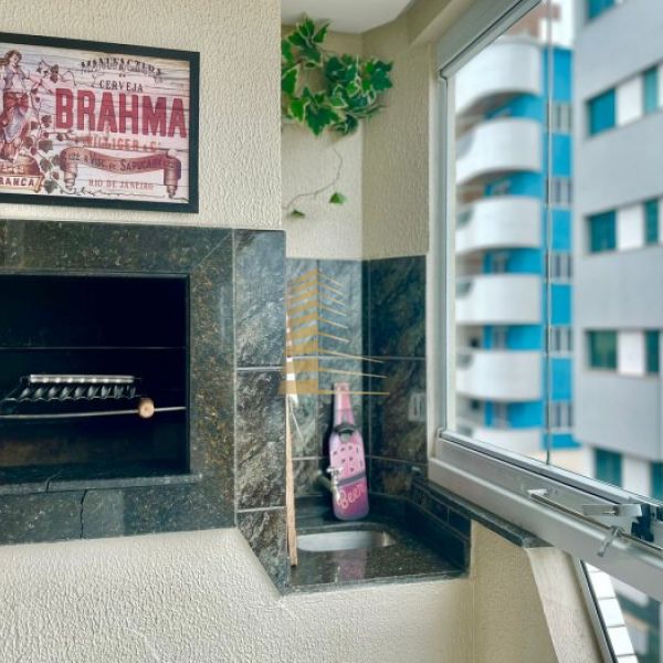 Aluguel ver�o beira mar 2 dormit�rios Meia Praia