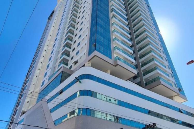 EXCELENTE APARTAMENTO COM 04 SU�TES